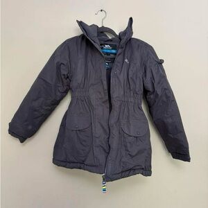 Trespass Gray Puffer Jacket with Quilted Design and Weather-Resistant Material